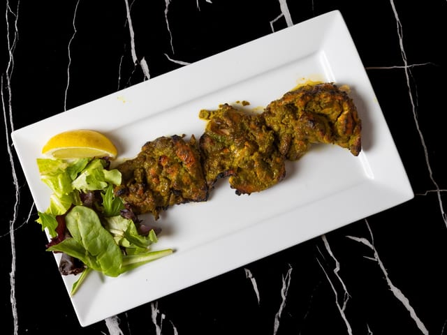 Haryali Chicken Tikka (Appetizer).